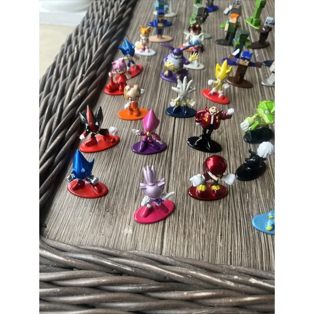 Lot of 80 Diecast Sonic / Minecraft Nano Figures Jada Toys Metal Figurines